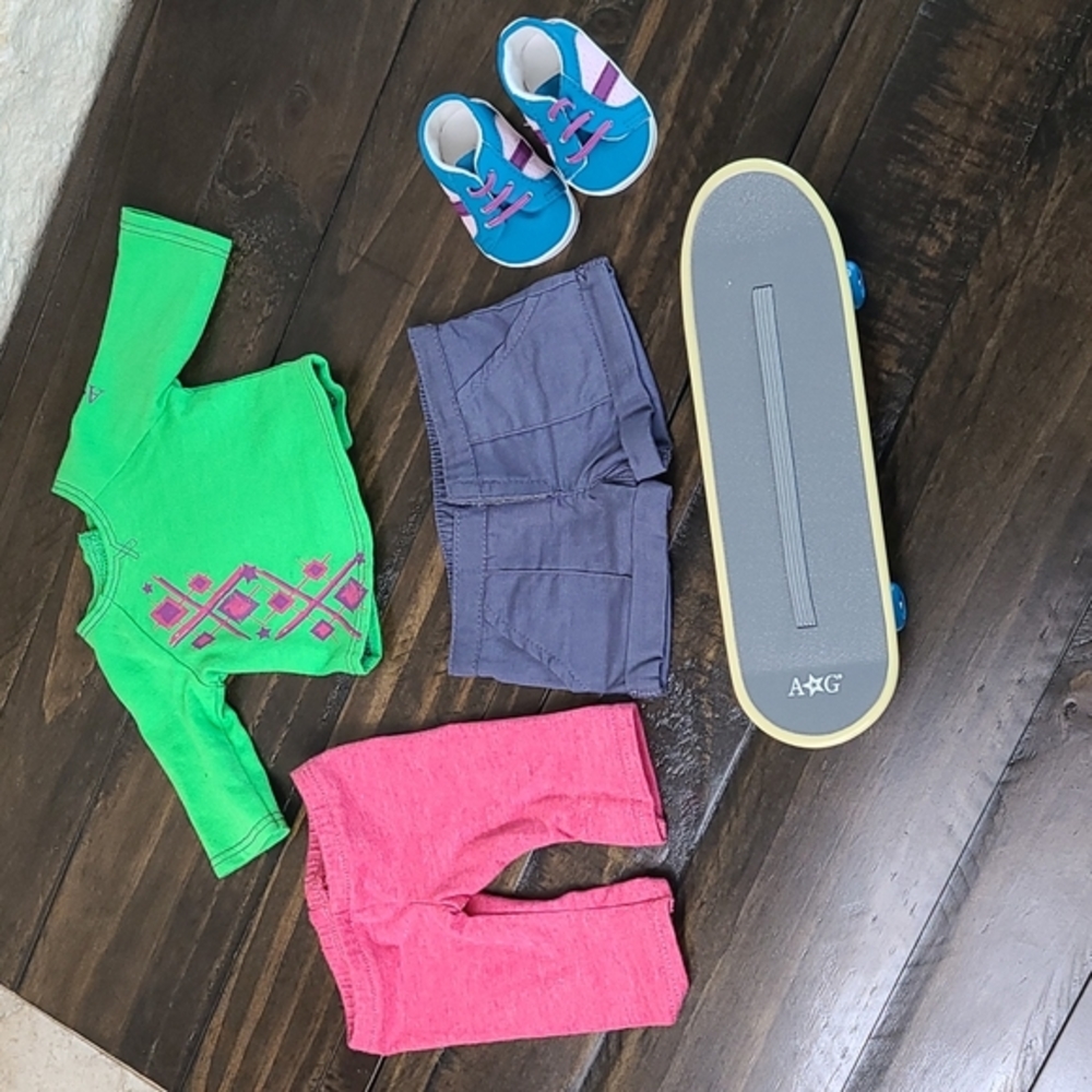 (Retired) American Girl: Skateboard Set - Picture 2 of 9
